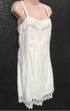 Hermoso Vestido Blanco Marca Julio T/4 Seminuevo. -Vestidoux Soldes Magasin D NQ NP 637753 MLM42270786183 062020 O