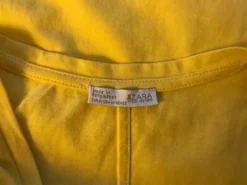 Blusa, Playera Amarilla Marca Zara T/ M Semi Nueva. -Vestidoux Soldes Magasin D NQ NP 654180 MLM41046873567 032020 O