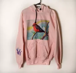 Hoodie Rosa Marca K Fear Con Modelo Cárdenal