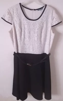 Vestido Con Cinturón Marca Loscano Talla 40, Un Solo Uso