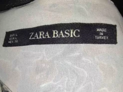 Blusa Floreada Marca Zara Basic Talla L -Vestidoux Soldes Magasin D NQ NP 866955 MLM48725615748 012022 O