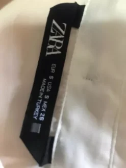 Blusa Hermosa Marca Zara Talla S Con Manchada Del Cuello -Vestidoux Soldes Magasin D NQ NP 954430 MLM51740438255 092022 O