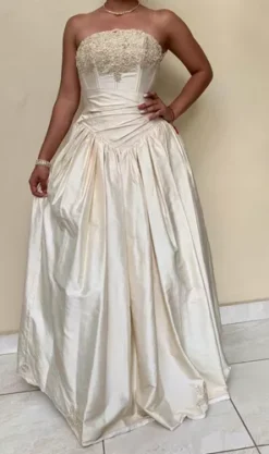 Hermoso Vestido De Quinceañera Detalles De Bordado Y Piedras -Vestidoux Soldes Magasin D NQ NP 972780 MLM31998938928 082019 O